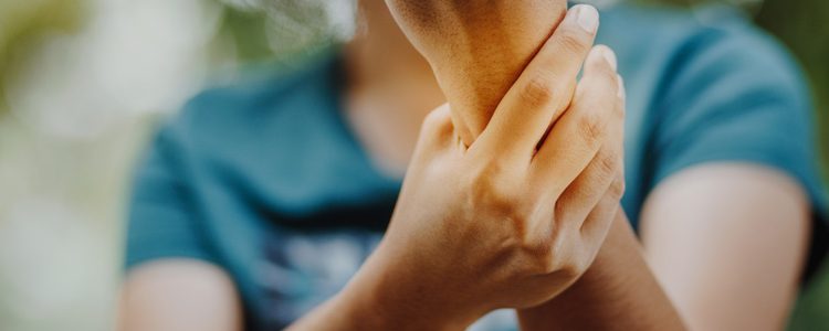 a kézízületek fájnak a kezelést orvosi epe a csípőízület artrózisával